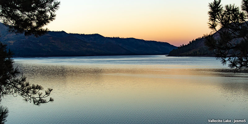 paddling Vallecito Lake